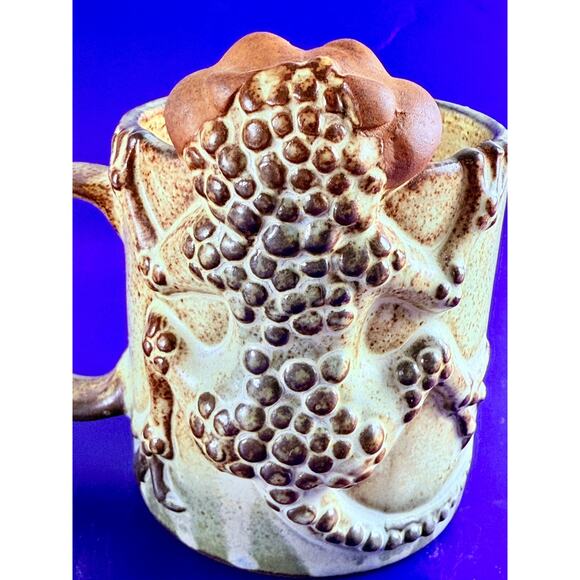 Vintage Japan Art Pottery Prehistoric Lizard Fangs Glazed Stoneware Mugs - Picture 2 of 11